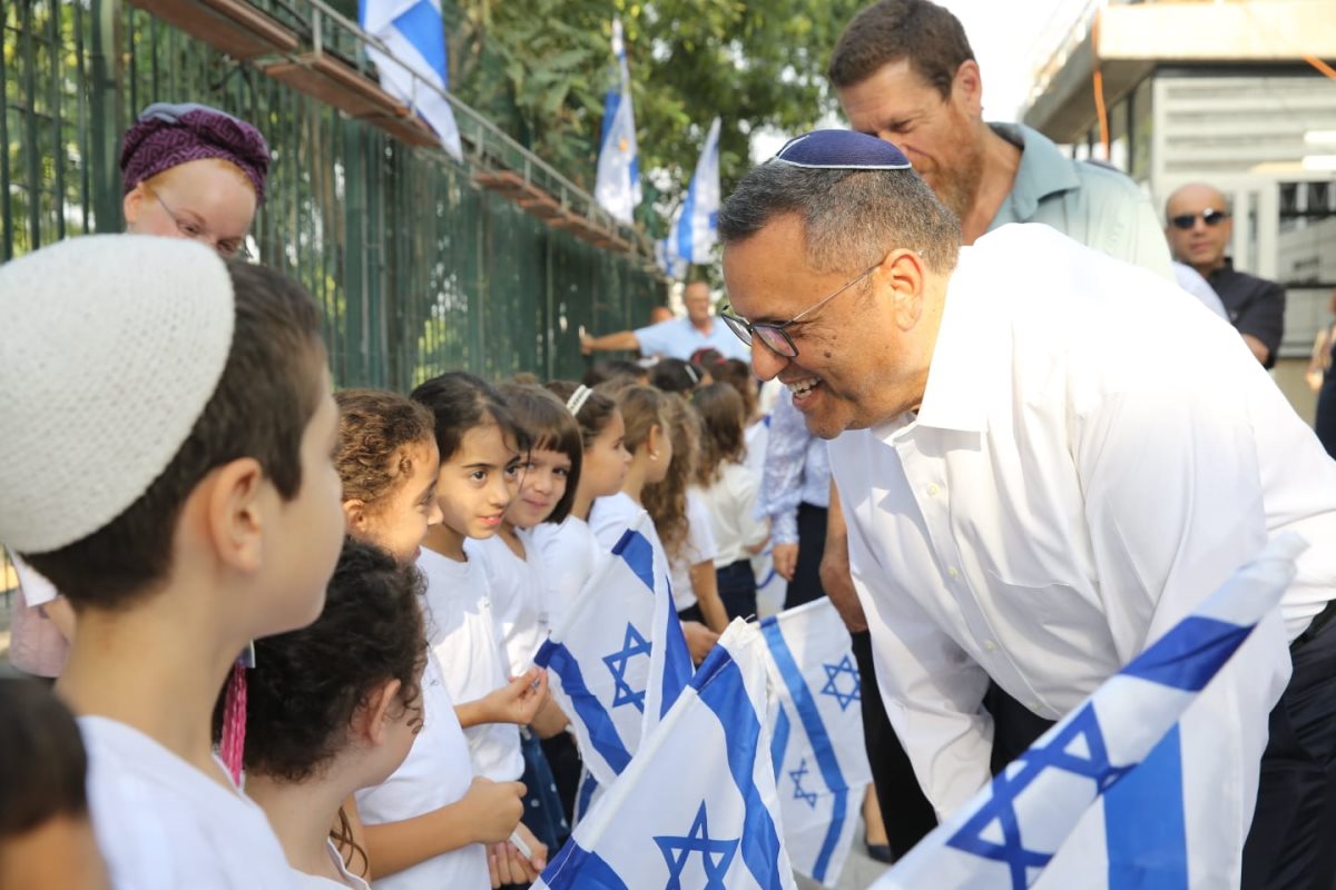 ראש  העיר ירושלים, משה ליאון בפתיחת שנה בממ&quot;ד מקור חיים. צילום: דוברות העירייה